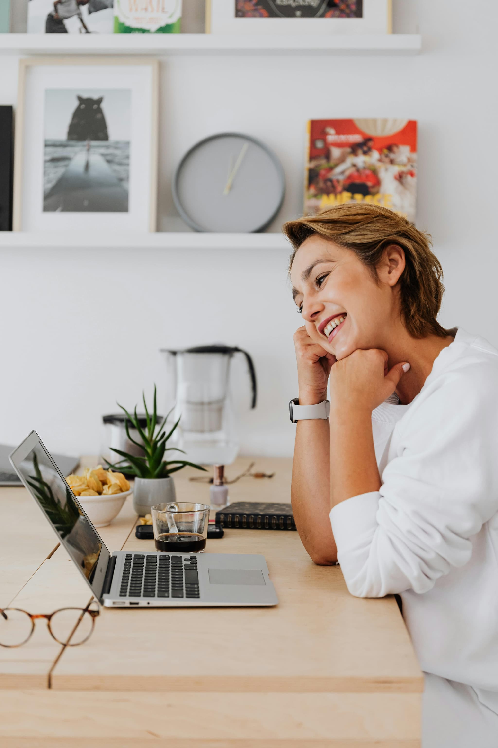 woman working on a computer
